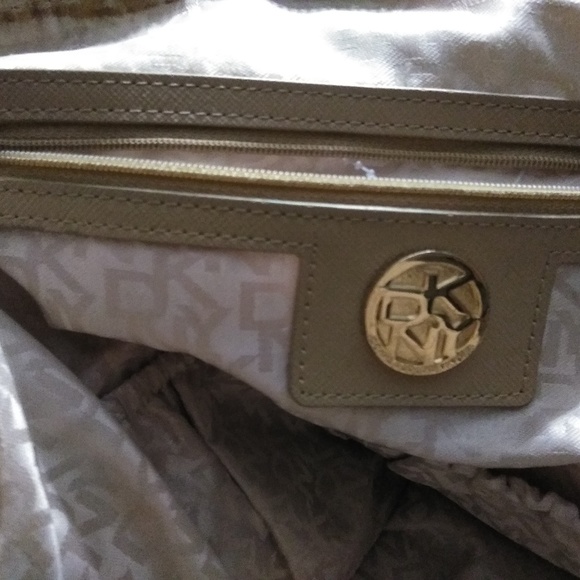 DKNY PEBBLE LEATHER ZIP ZIP SATCHEL HANDBAG - Picture 3 of 6